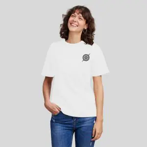 white round neck t-shirt